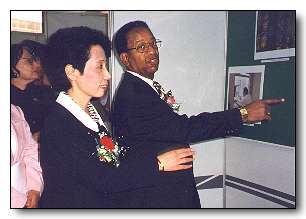 show.jpg (10407 bytes)